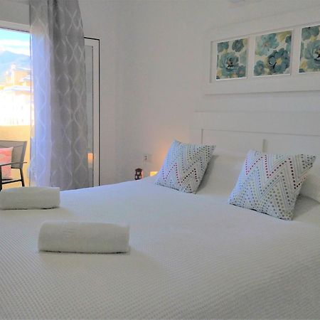 Deluxe Apartment In Benalbeach With Beach Views Benalmádena Eksteriør billede